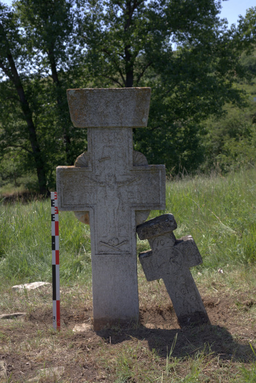 Cruce latină | Fințești