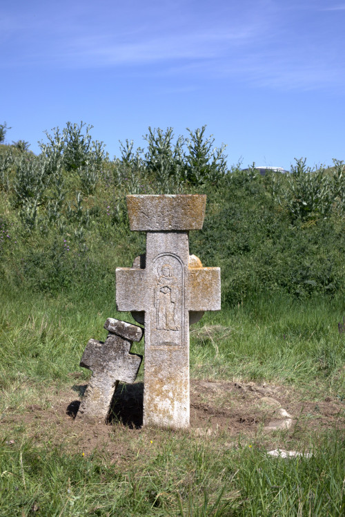 Cruce latină | Fințești