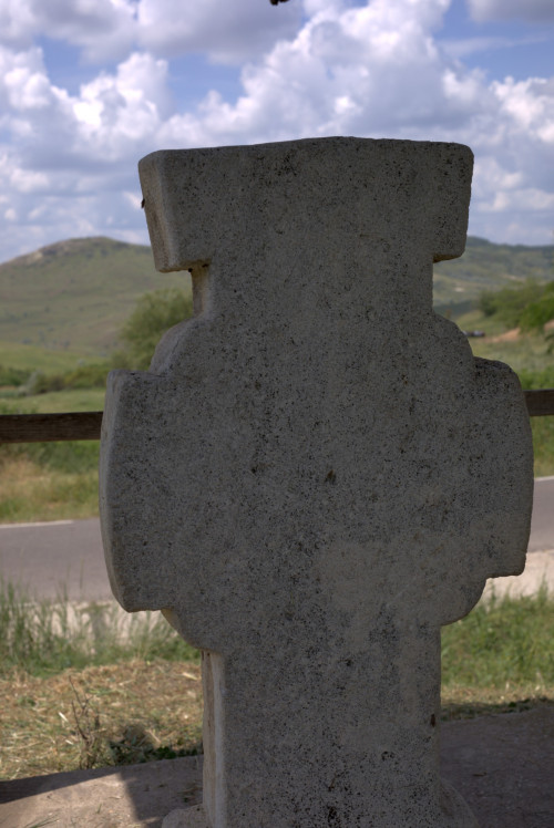 Cruce latină | Fințești