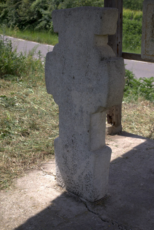 Cruce latină | Fințești