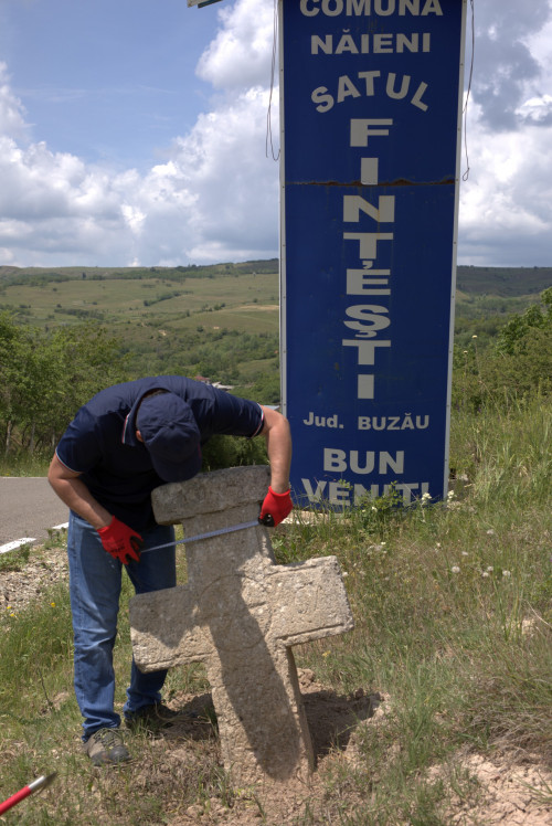 Cruce latină | Fințești