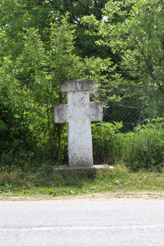 Cruce latină | Sângeru