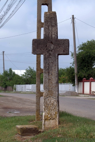 Crucea Negustorilor | Cruce latină | Filipeștii de Târg