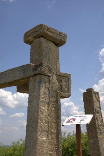 Crucea Manafului | Cruce latină | Breaza